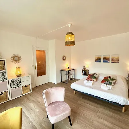 Nihal, Studio Proche Zenith Avec Parking Et Balcon Caen Exterior foto