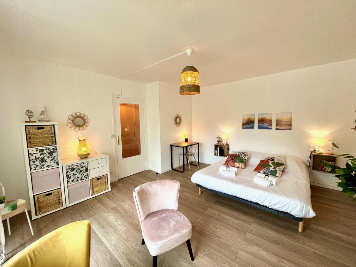 Apartamento Nihal, Proche Zenith Avec Parking Et Balcon